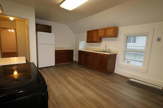 Building Photo - 1726 N 9th St