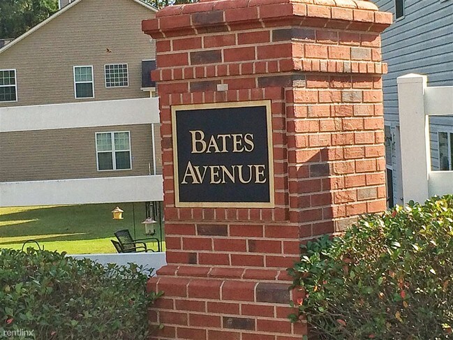 Primary Photo - 4 br, 2 bath House - 345 Bates Ave