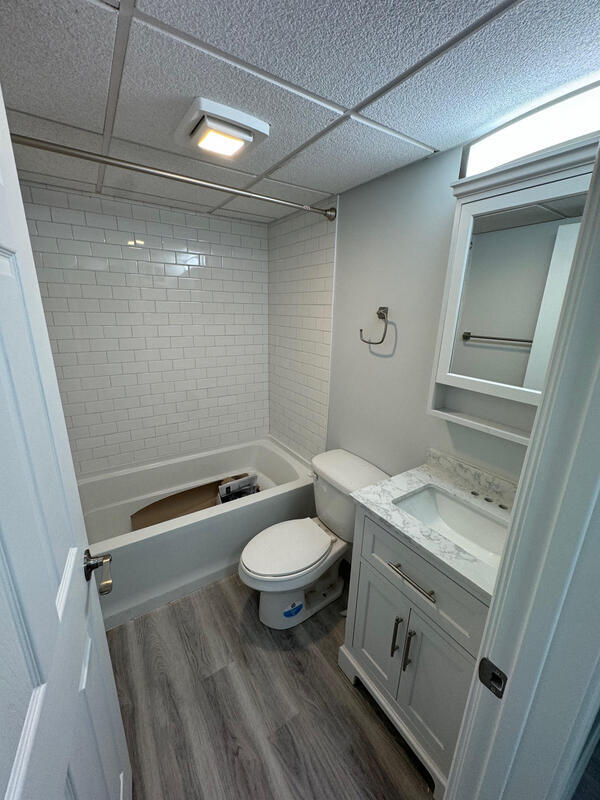 Foto del edificio - 902 Erdner Ave