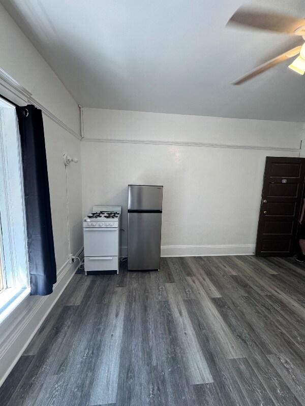 Foto del edificio - 1717 W Burnside St
