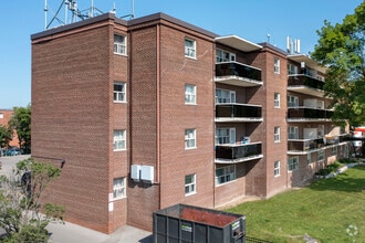 Building Photo - Bayview Apartments