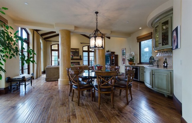 Foto del edificio - 24621 Summerhill Ave