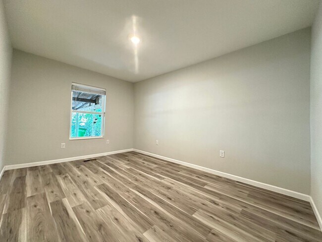 Foto del edificio - Home for rent in Springville