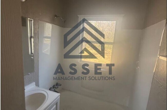 Foto del edificio - Adorable 2 Bed 1 Bath Home!