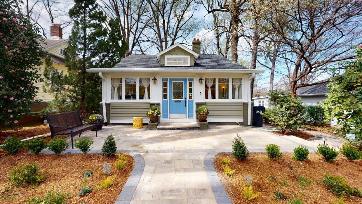 Foto principal - Fully furnished Dilworth Bungalow Home