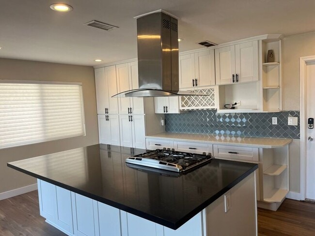 Building Photo - 4014 Wooster Dr