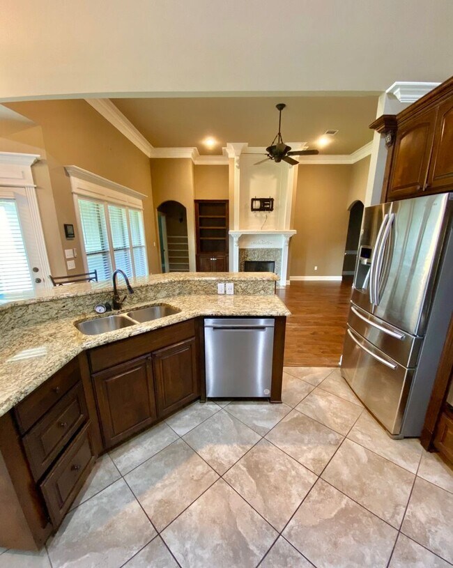 Foto del edificio - 4 bedroom in Shreve Lake Estates!