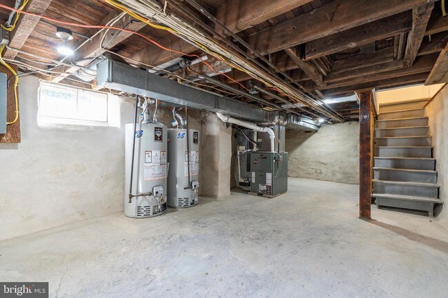 Foto del edificio - 338 Poplar Ave