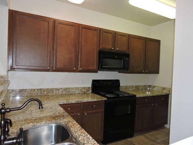 Foto del edificio - 2BR/2BA Condo in Gated Community - The Reserve at Cedar Lodge