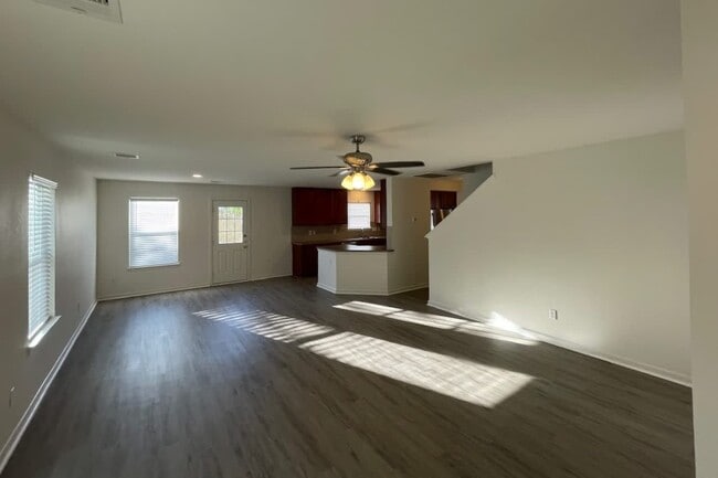 Foto del edificio - 7803 Cypress Edge Dr