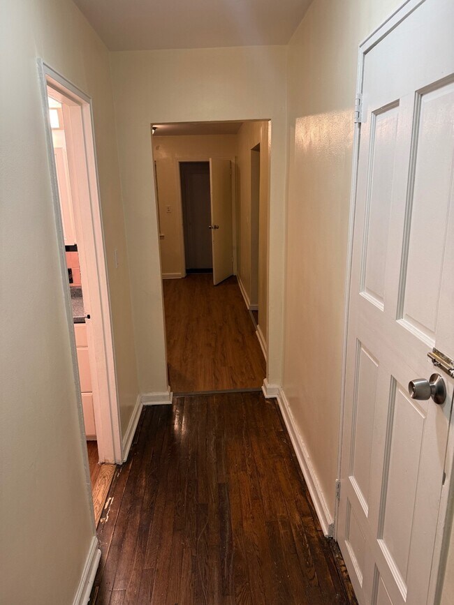 Building Photo - 9XX E 227th St