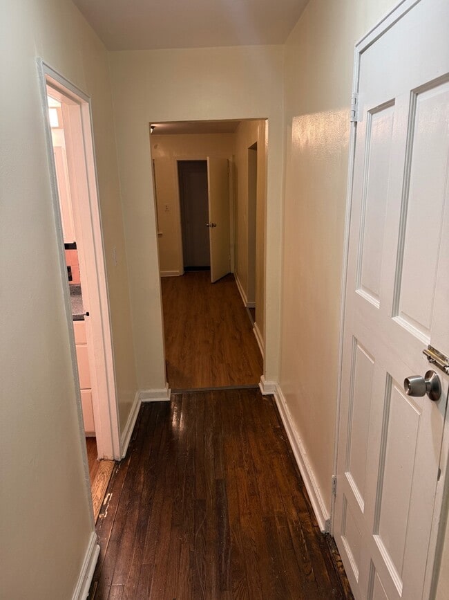 Foto del edificio - 9XX E 227th St