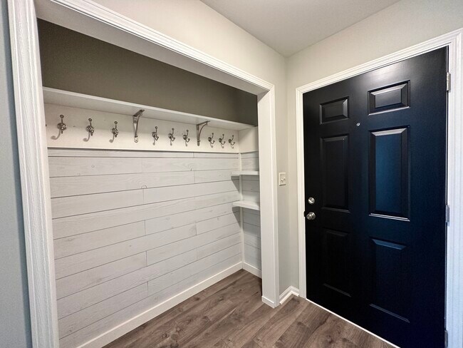 Foto del edificio - 973 Constance Ln