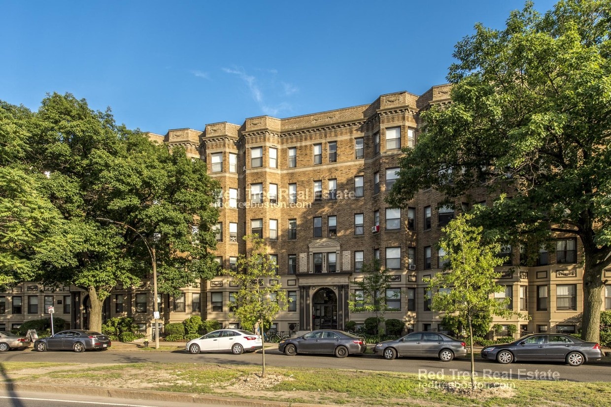 Foto del edificio - 1160 Commonwealth Ave