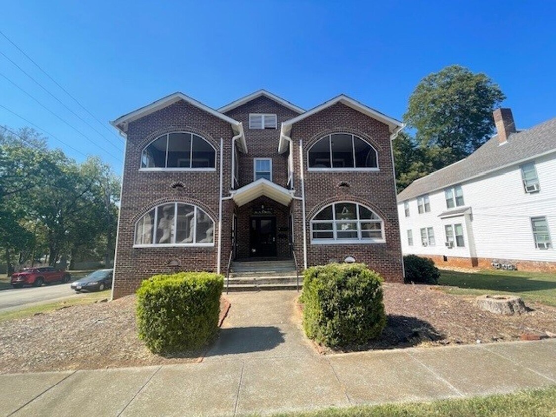 CHARMING 2 BEDROOM APT NEAR THE LOVELY MARYVILLE COLLEGE CAMPUS!! - CHARMING 2 BEDROOM APT NEAR THE LOVELY MARYVILLE COLLEGE CAMPUS!!