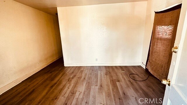 Foto del edificio - 1221 W 59th St