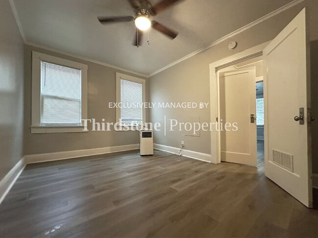 Building Photo - 82 W 32nd St