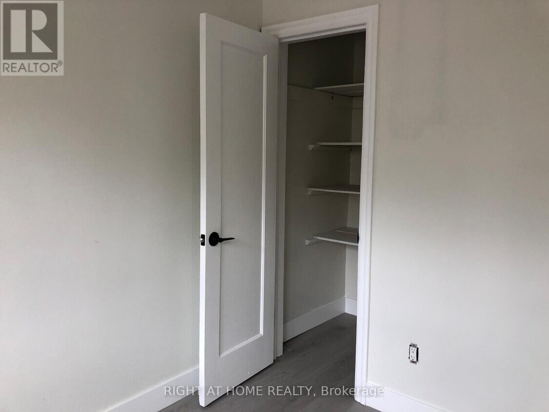 Building Photo - 55 Glendale Ave