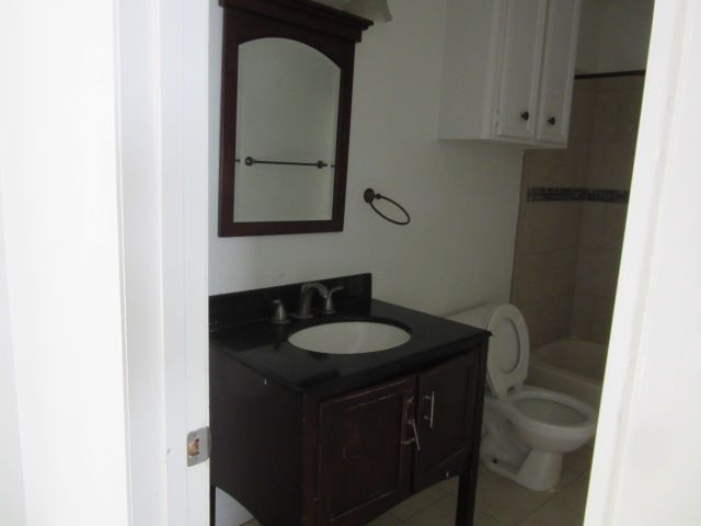Building Photo - 14206 Langbourne Dr