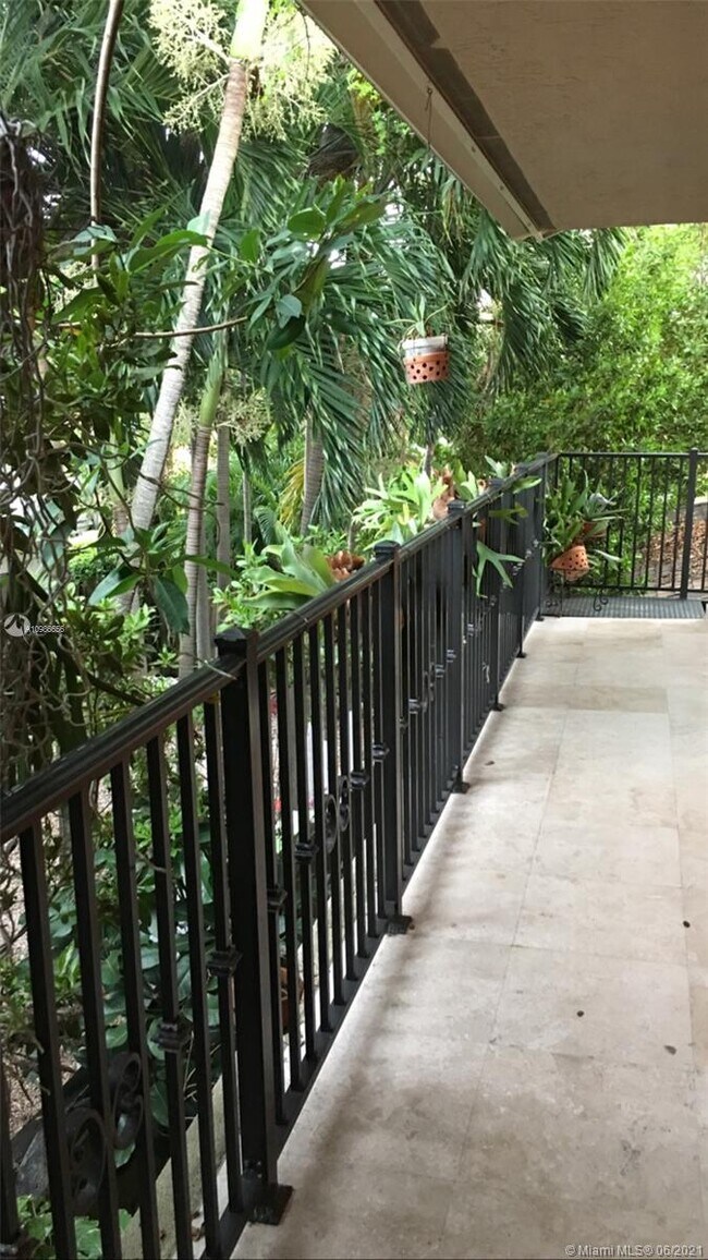 Foto del edificio - 3268 SW 25th Terrace