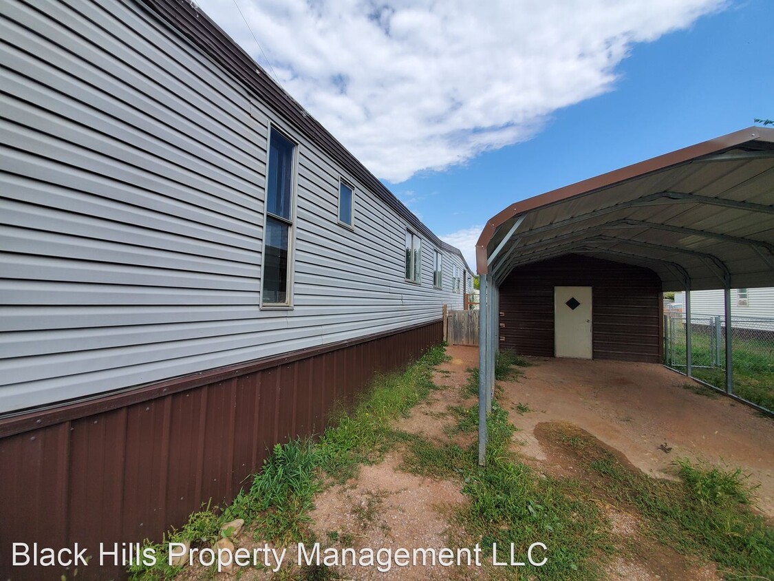 Primary Photo - 3 br, 1 bath House - 242 Douglas Road