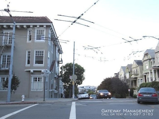 Building Photo - 4 bedroom in San Francisco CA 94117
