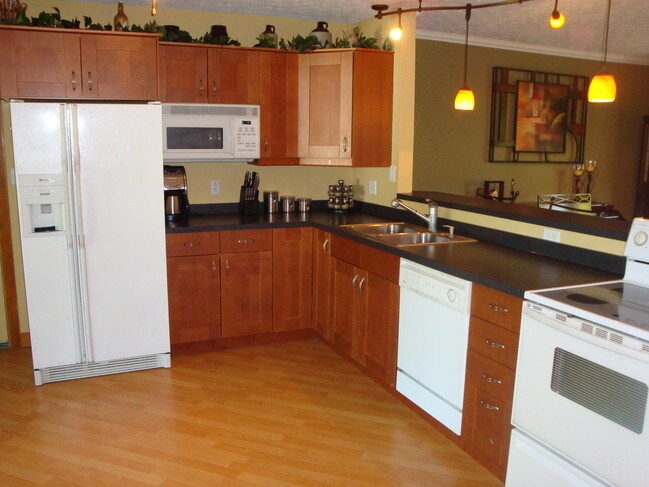 Foto del edificio - 5798 Linworth Rd