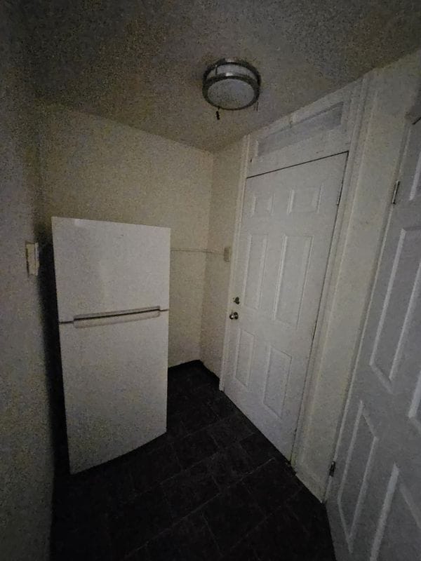 Building Photo - 924 E Morton St