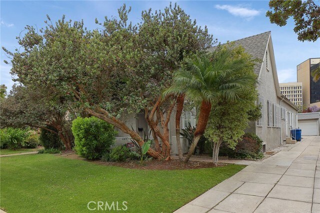 Foto del edificio - 6449 Commodore Sloat Dr