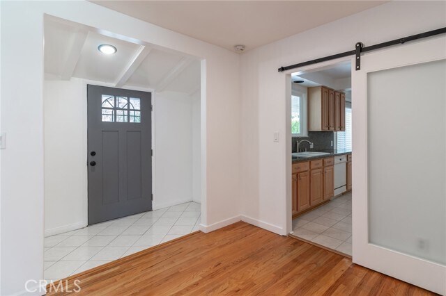 Foto del edificio - 23212 W Oxnard St