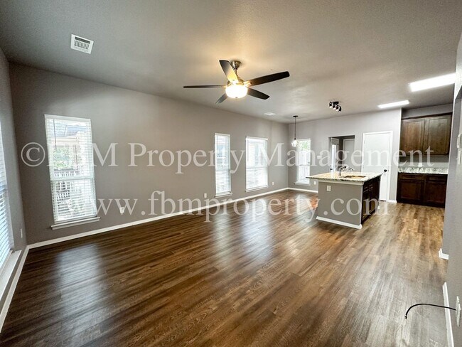 Building Photo - Jannie 427  / McNabb - TD