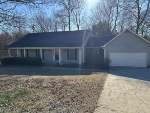 Building Photo - 503 Highland Dr