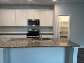 Building Photo - 5735 Blue Grama Dr