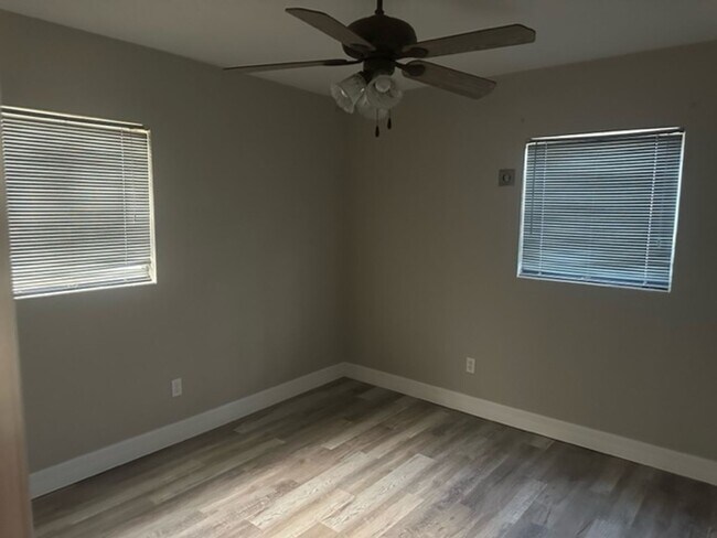 Foto del edificio - 1110 Woodland Ave