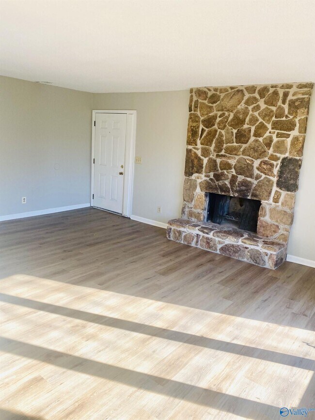 Foto del edificio - 9020 Mahogany Row SE