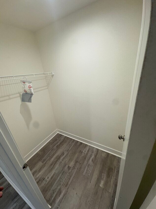 Foto principal - 9175 Alamo Ave