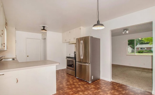 Building Photo - 1920 Springfield Dr