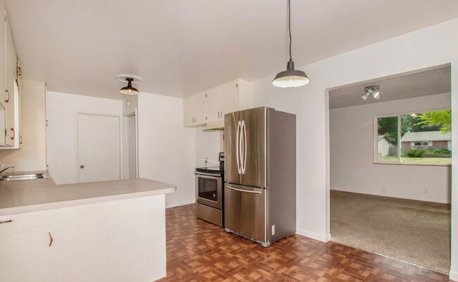 Foto del edificio - 1920 Springfield Dr