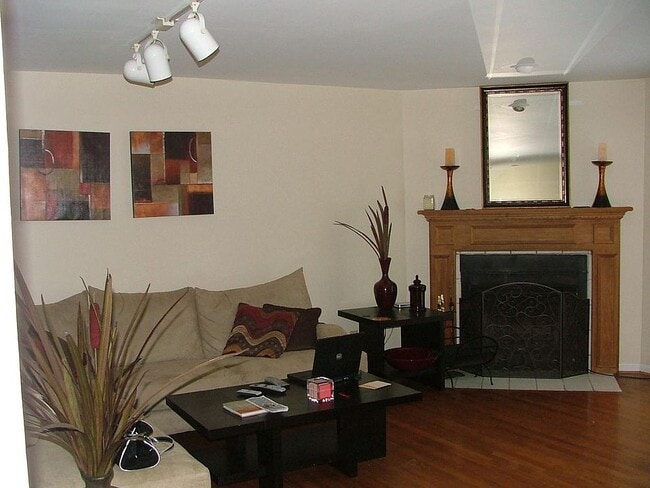 Building Photo - 2148 Fulton Ave