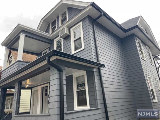 Building Photo - 289 Elm Ave