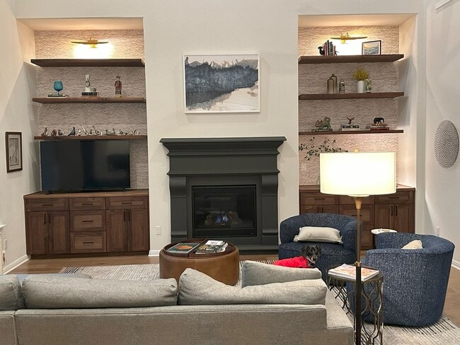 Foto del edificio - 7612 Alouette Dr