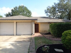 Building Photo - 19602 Southaven Dr