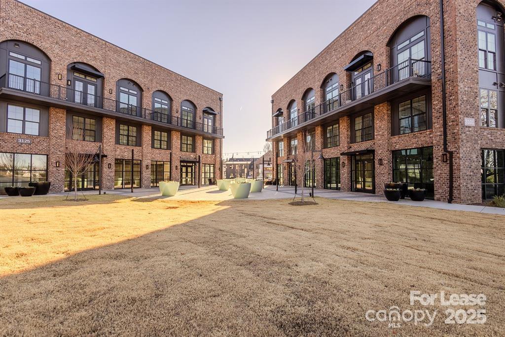 Foto principal - 3110 Doe River Wy