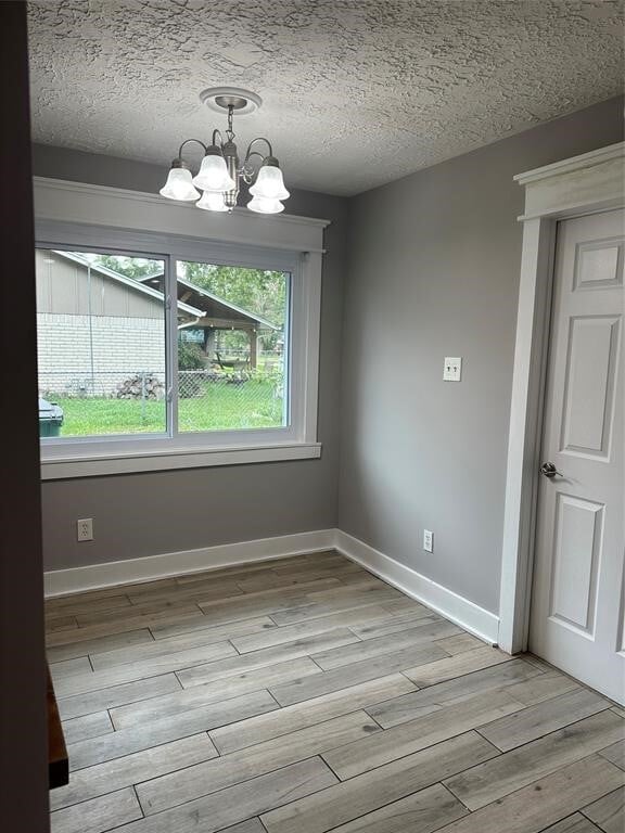 Building Photo - 228 Oak Manor Dr