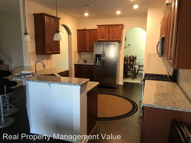 Foto del edificio - 5 br, 4.5 bath House - 133 Lassen Lane
