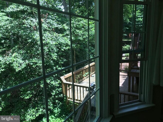 Foto del edificio - 2002 Admiral Dr