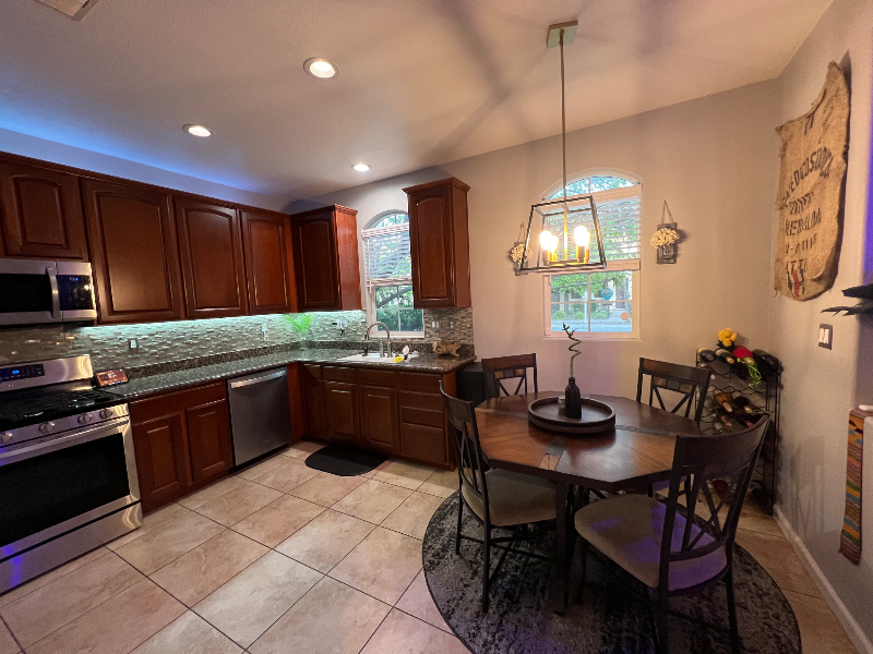 Primary Photo - 2834 Stonegate Dr