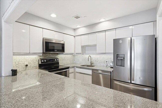 Foto del edificio - 100 Shearwater Ct E
