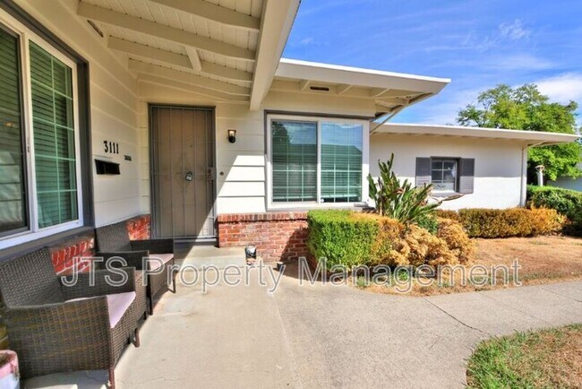 Building Photo - 3109-3111 Hampshire Drive