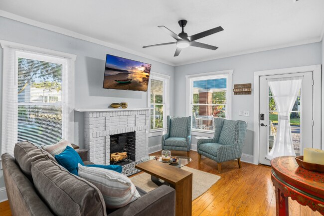 Photo - 103 W Wilder Ave House